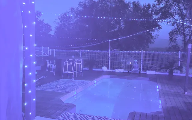 Bungalow con Jacuzzi y piscina exclusivo ubicado en plena naturaleza.