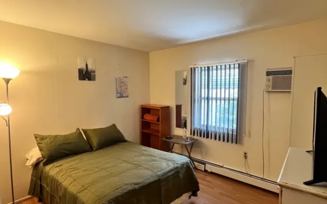 Bom quarto a 20 minutos de manhattan