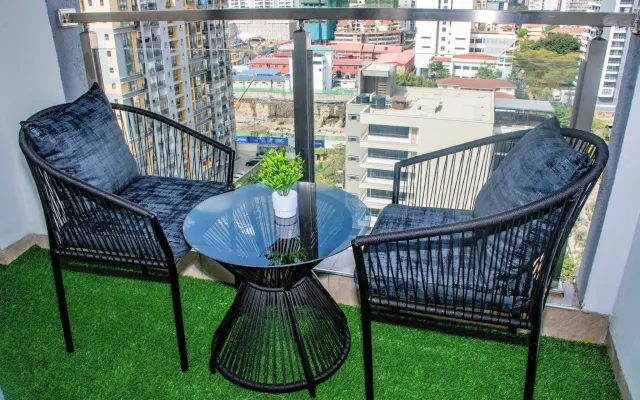 Moderno appartamento al 15° piano con splendida vista su Nairobi