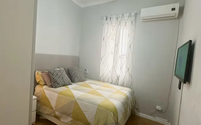 Beautiful cozy Queen Room