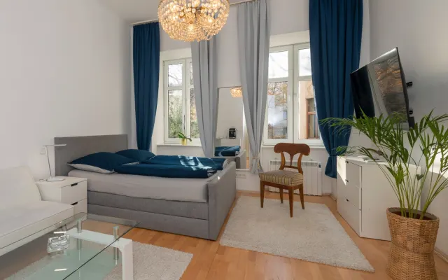 Luxury city center studio apartment
