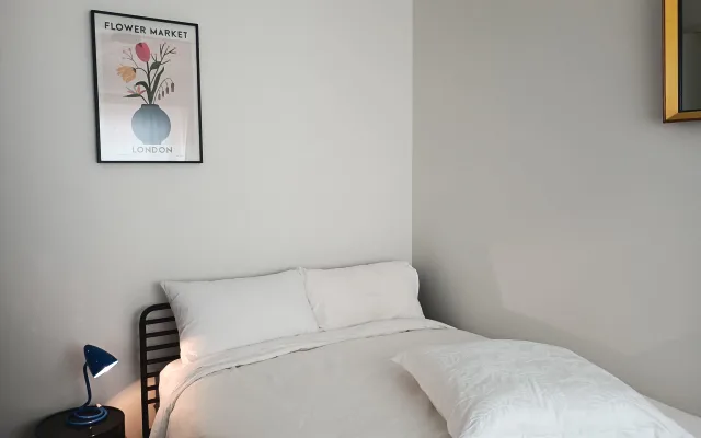 Chambre privée dans un appartement de style récemment rénové