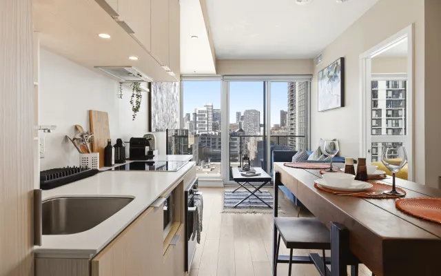 Modern 1BR Downtown | Near The Village (Church-Wellesley)