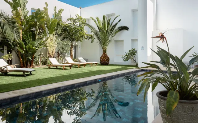 Casa Apollo Guesthouse