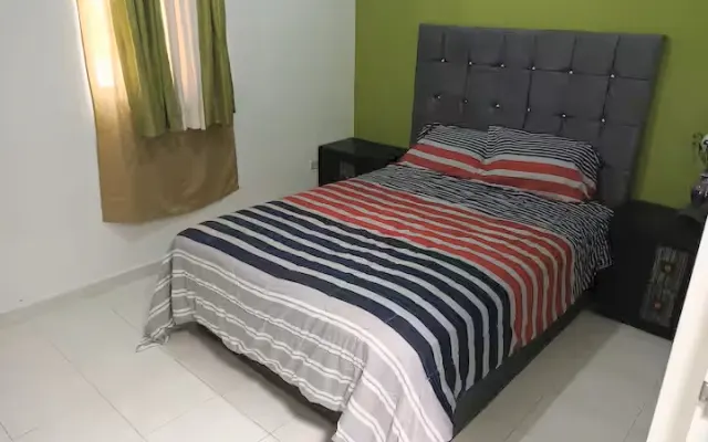 Quarto perto do Aeroporto Internacional de Monterrey