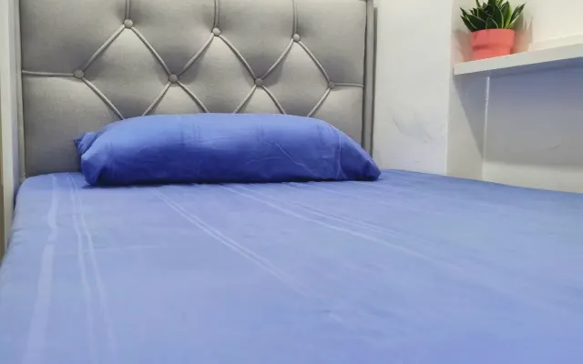Clean and tidy room in Suria Kipark Damansara Apartment