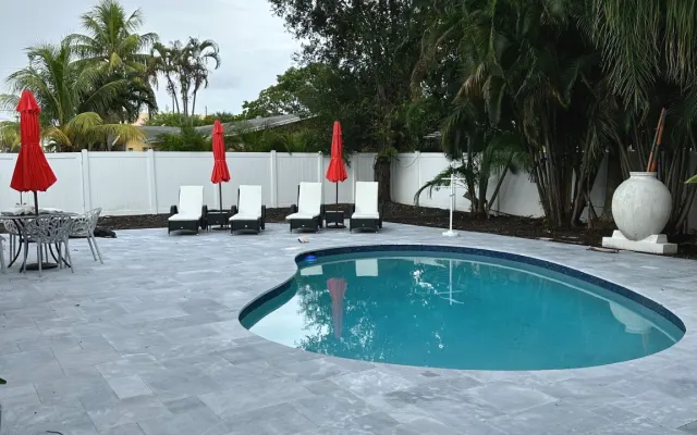 Beautiful home with pool in Wilton Manors