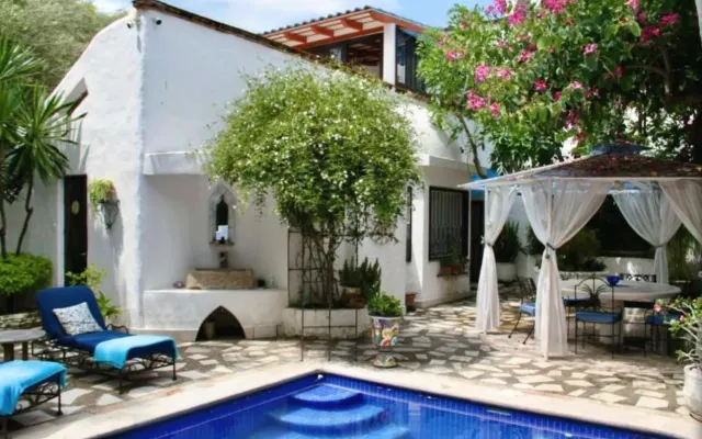 Villa del Arte a beautiful and unique property in Lake Chapala.