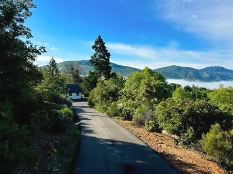  "PINE Ridge VIEW" PRIVATE with Large Deck Gated Ocean Mountain Views