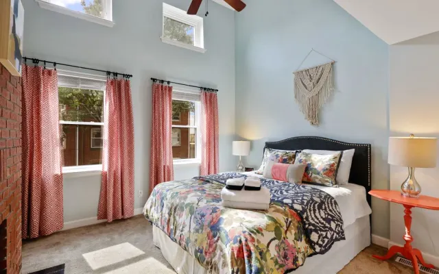 Fells Point | 2 Bedroom | Fenced-in Yard