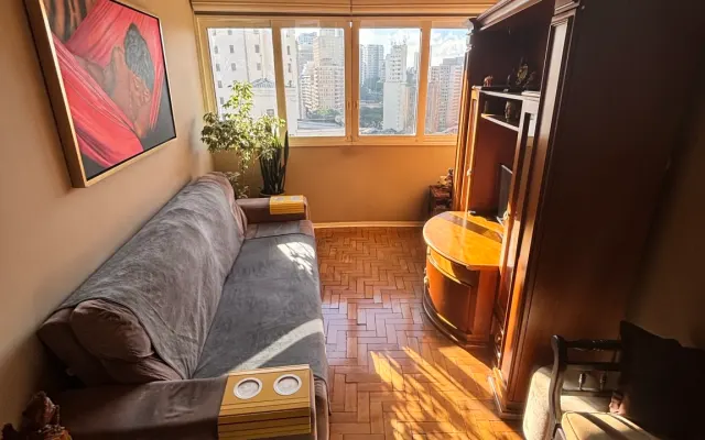 Quarto privativo no bairro mais turístico e gay de SP