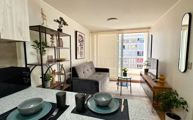 Modern apartment with connection to Line 1/Bus and Train Terminals