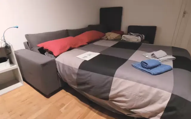 Piso en condominio, cerca del parque y del centro de la ciudad.
