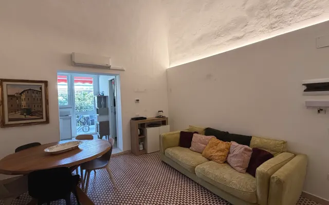 Spacious apt with terrace 3 km from the beach, Cecina