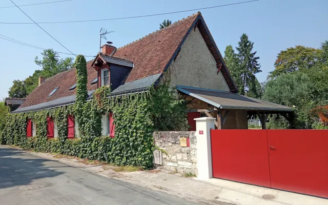 Entre Amboise et Chenonceaux, Duplex indépendant au calme.