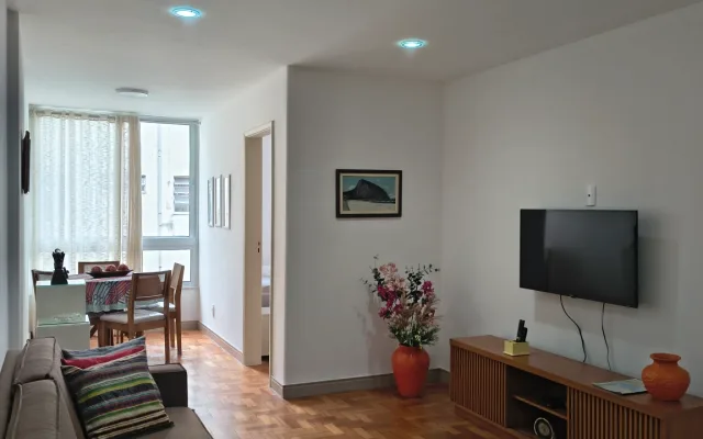 CASA IEDAS A 5 MINUTI DALLA SPIAGGIA DI COPACABANA
