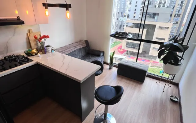 Modern, cozy & safe apartment w/ stunning bathroom.