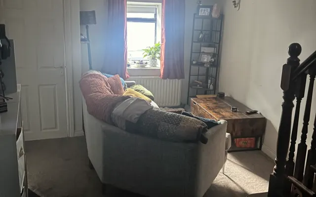  700m from cork city centre,Comfortable Room in Quiet, Cosy Home