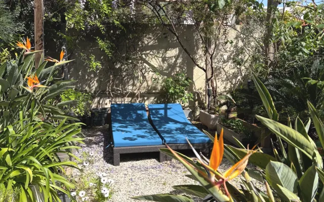 Privatzimmer in Haus mit Garten, ruhig und gut angebunden