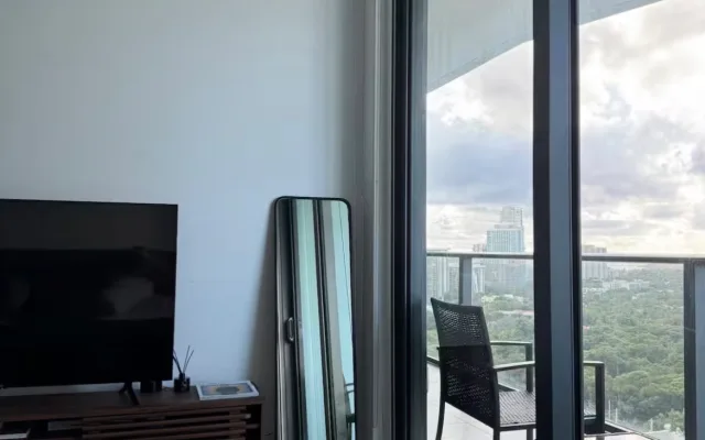 Elegantes Brickell-Apartment in einem luxuriösen Gebäude