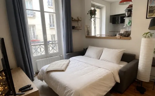 Sofa Bed in Paris Nation area