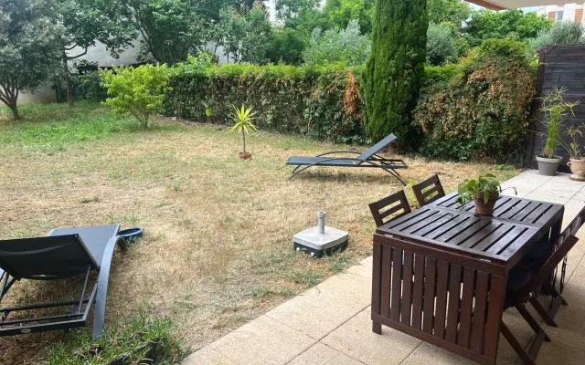 Apartment near the sea and Place Castellane