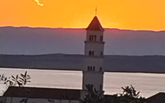 Stan sa pogledom i ljubavnim domaćinom