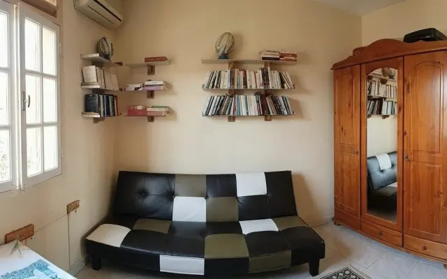 Room/Room