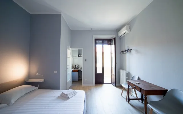 Blue Dock Apartment
