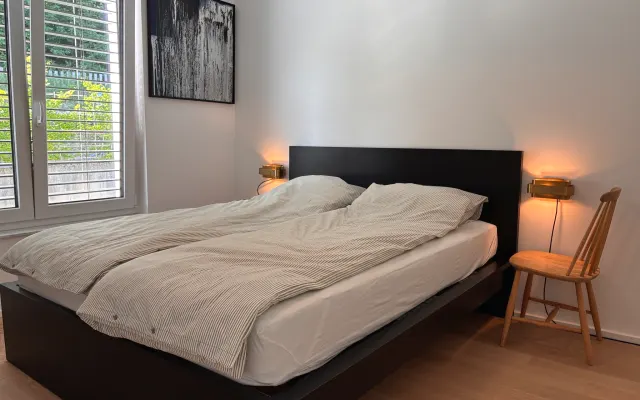 Chambre dans une maison confortable et joliment décorée avec accès...
