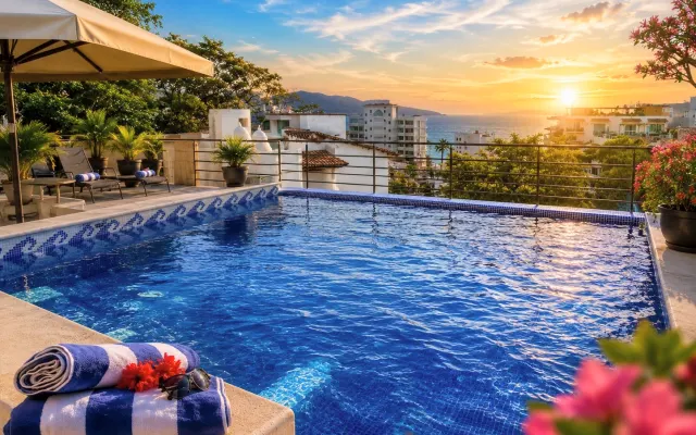 Chic Beach Studio Romantische Zone Pool Meerblick