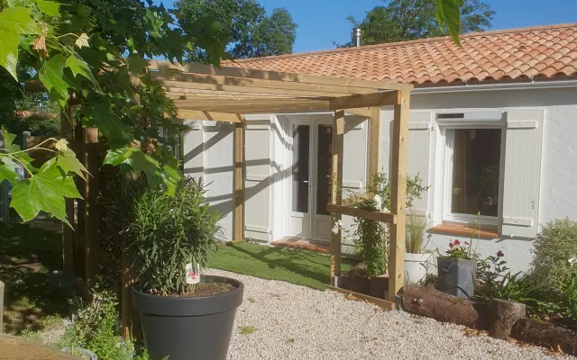 quarto em casa de campo a 15 minutos da praia naturista