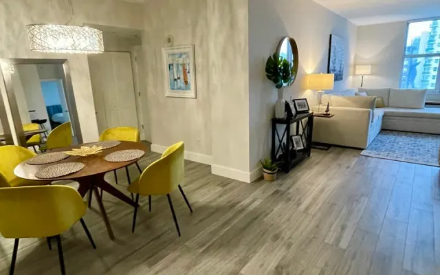 High floor condo along Riverwalk in Downtown Fort Lauderdale