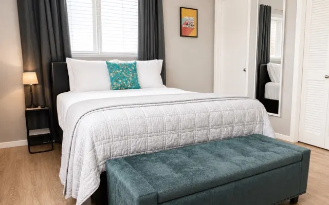 Cozy Escape 10 min from beach - no cleaning fee