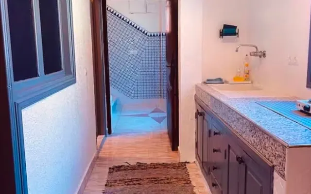 Appartamento con 2 camere da letto a Marrakech con terrazza e piscina...