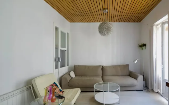 Loft design avec âme - bois, lumière et dans le centre de Madrid