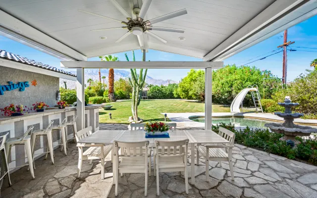 Palm Springs retreat with a large private backyard & spectacular view