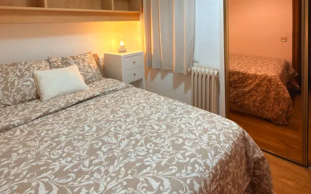 Acogedora habitación en un apartamento con vistas a la Sagrada Família