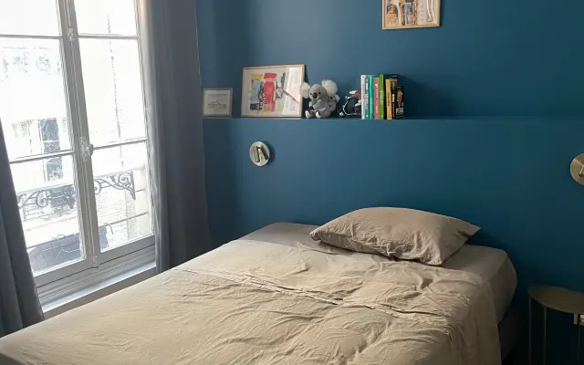 shared room in a cozy apartment - 17th/8th