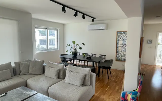 Beautiful, clean and modern apartment right in the centre of Nicosia