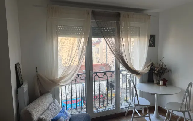 Scheinbar gemütlich & warm für Ihren Aufenthalt in Paris - cat...