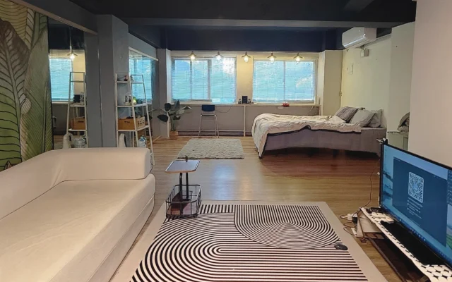 Espaçoso apartamento-estúdio na rua mais verde de Ximen.