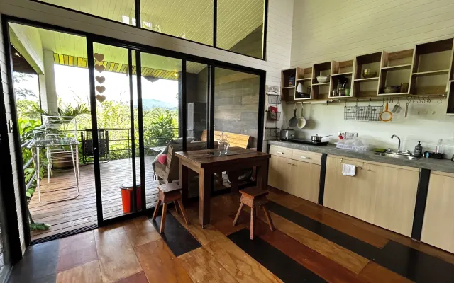 Beautiful apt: nature, spectacular views, privacy, in SJ!!!!