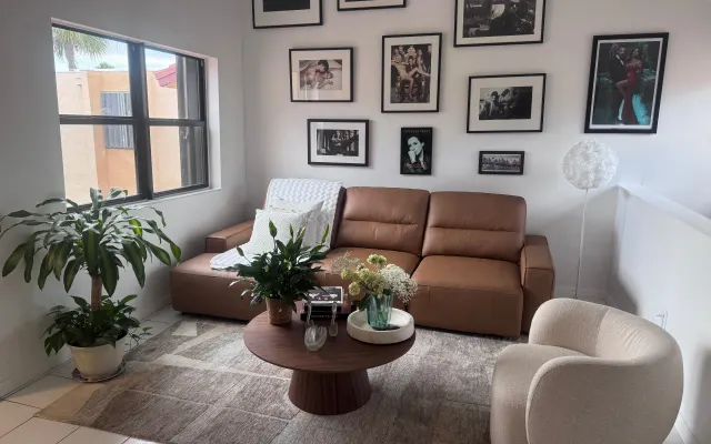 Beautiful 1 room apt near Dolphin Mall in Miami with a pool and washer