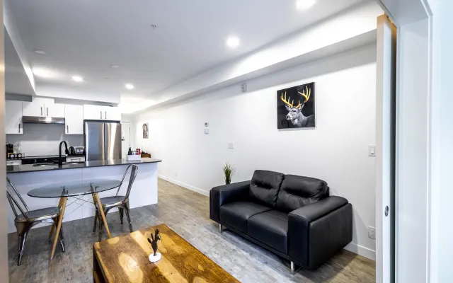 Appartement 1 chambre à Regina | Entièrement meublé | Charges...