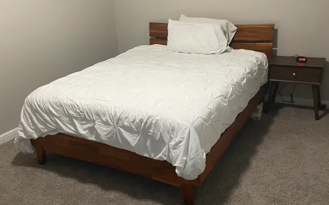 Private room in a newer house on a quiet street
