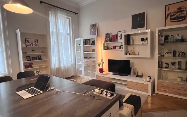Tenho um quarto de sobra no meu apartamento!