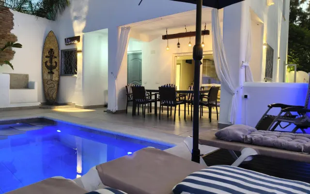 Casa Alhama con piscina riscaldata nella zona più bella di Punta Umbría