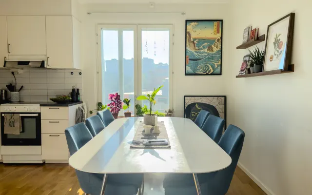 Cozy Room w/own bathroom in Modern spacious flat - 10 mins to Söder