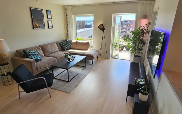 Chambre privée dans un appartement moderne avec balcon | À 8 minutes...